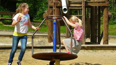 FDP-Wiefelstede-Ammerland-Grote-Placken-Baugebiet-Spielplatz-Michael-Koch-Hartmut-Bruns